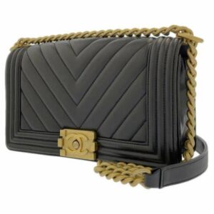 ボーイシャネルとマトラッセはどっちを選ぶべき？シャネルの人気バッグを比較！