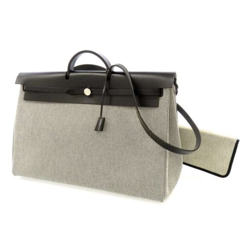 エルメスのエールバッグが廃盤後も人気なのはなぜ?復活の噂はある?