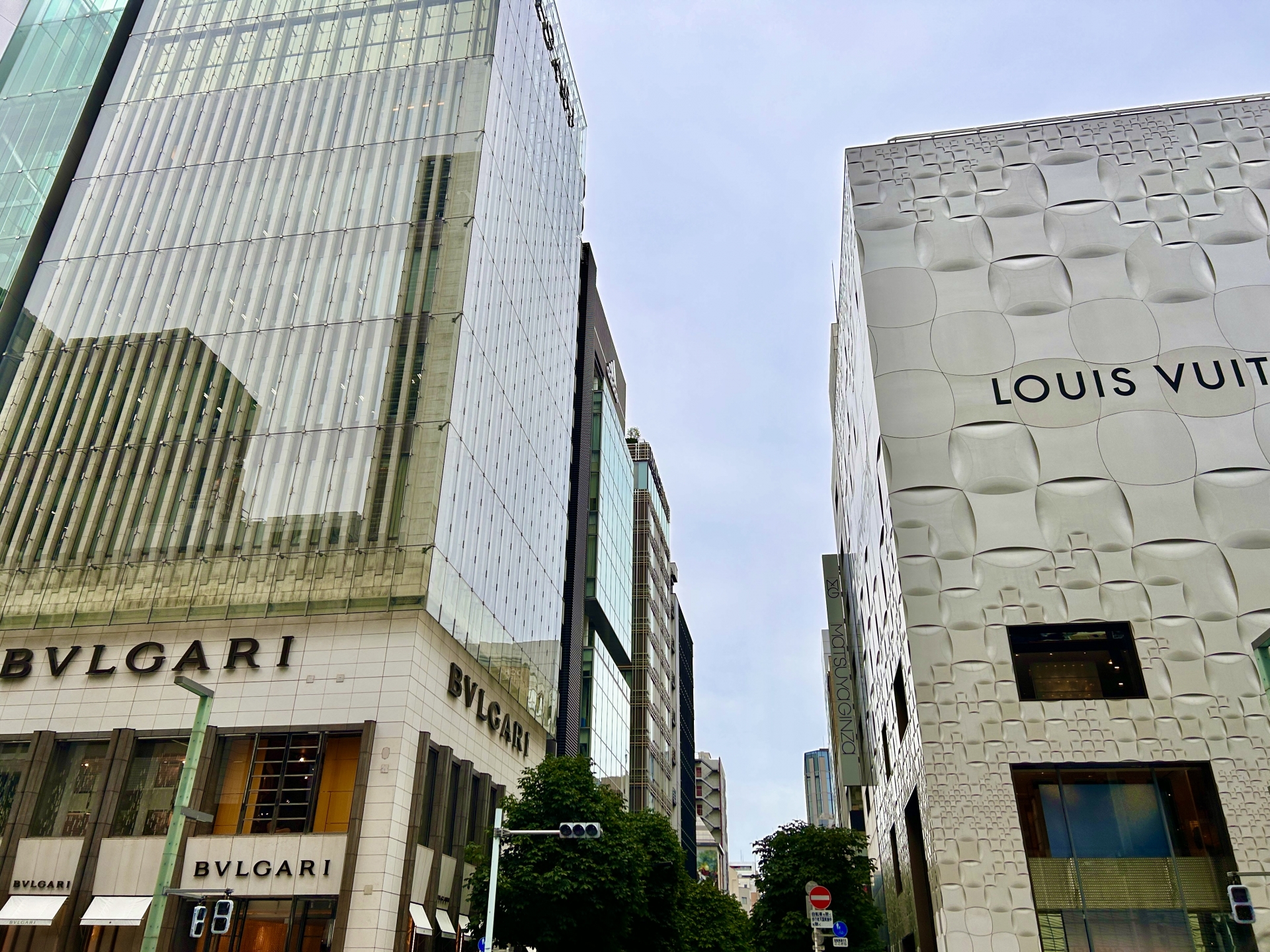 メンズ向け長財布のブランド財布を手に入れるのにおすすめの方法は?