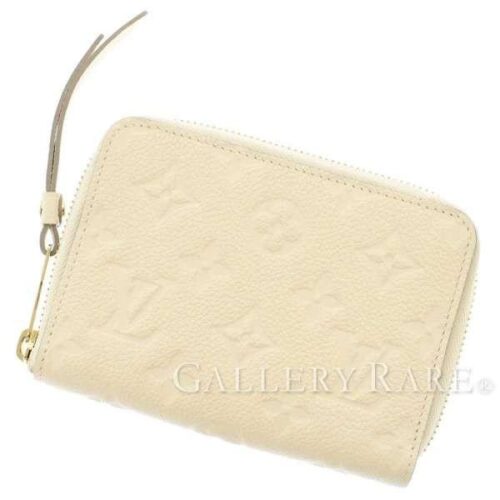 白色のブランド財布の人気おすすめランキングTOP15!メンテナンス方法を解説