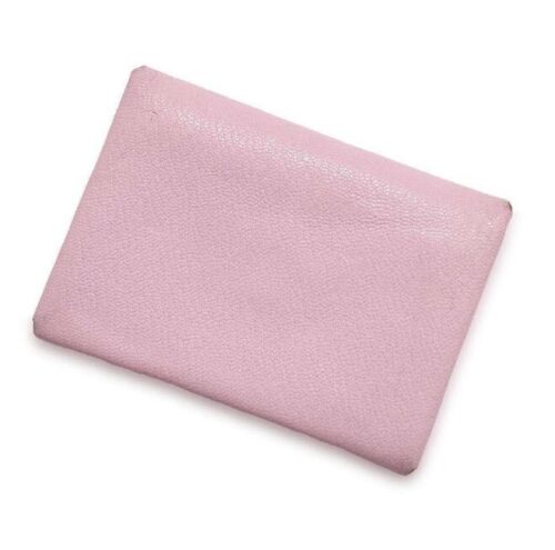 エルメスの「カルヴィ」を名刺入れ以外に使うおすすめ方法は?