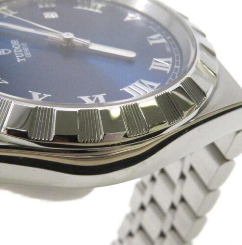 チューダーのロイヤルが買えない理由とは？人気なのはなぜ？