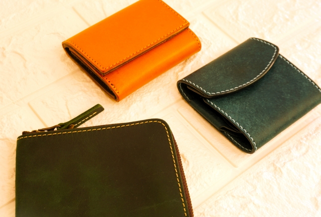 財布　種類　フリー画像