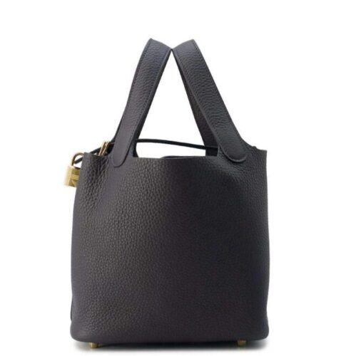 ハンドバッグ：オンとオフどちらも使える