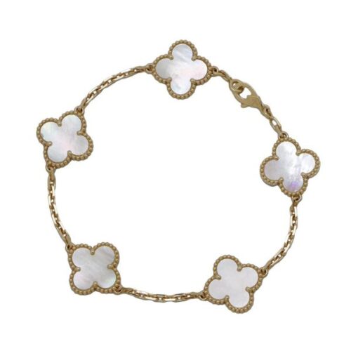 ヴァンクリーフの人気のおすすめブレスレット10選！ブランドの魅力も解説