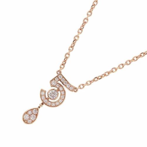 50代におすすめのご褒美ジュエリーのネックレス15選！