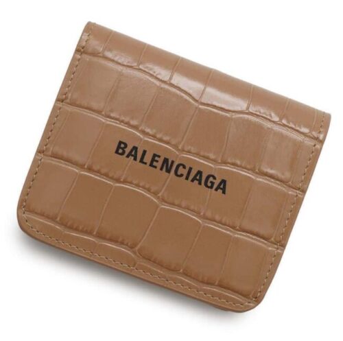 コンパクトで持ち運びやすいミニ財布