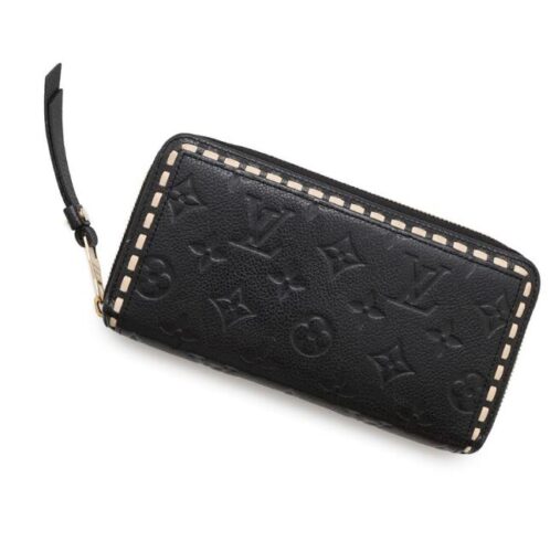 おしゃれなブランド財布の選び方２．サイズ・収納力で選ぶ