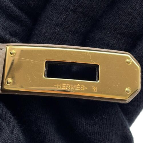 ケリーのベルトが買えないのはなぜ?理由や購入する時の注意点を解説