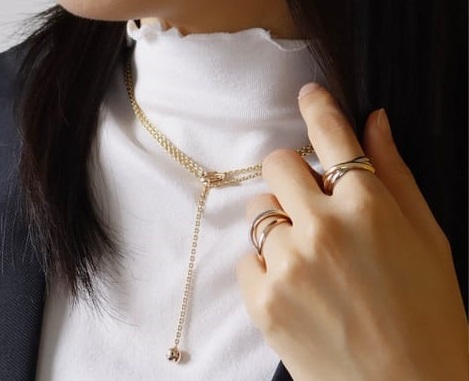 カルティエのトリニティは後悔する？噂の真相を実際の口コミ評判から検証！