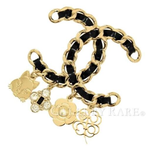 シャネルのカメリアの定価を人気アイテム別に解説！花のアイコンの由来も紹介