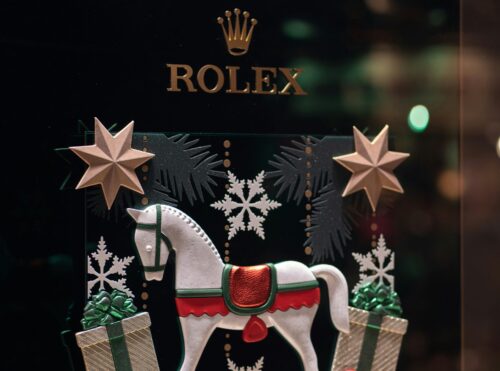 ロレックスの1908が買えない理由を徹底解説！定価やおすすめの購入方法を紹介