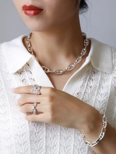 シェーヌダンクル スタイリング