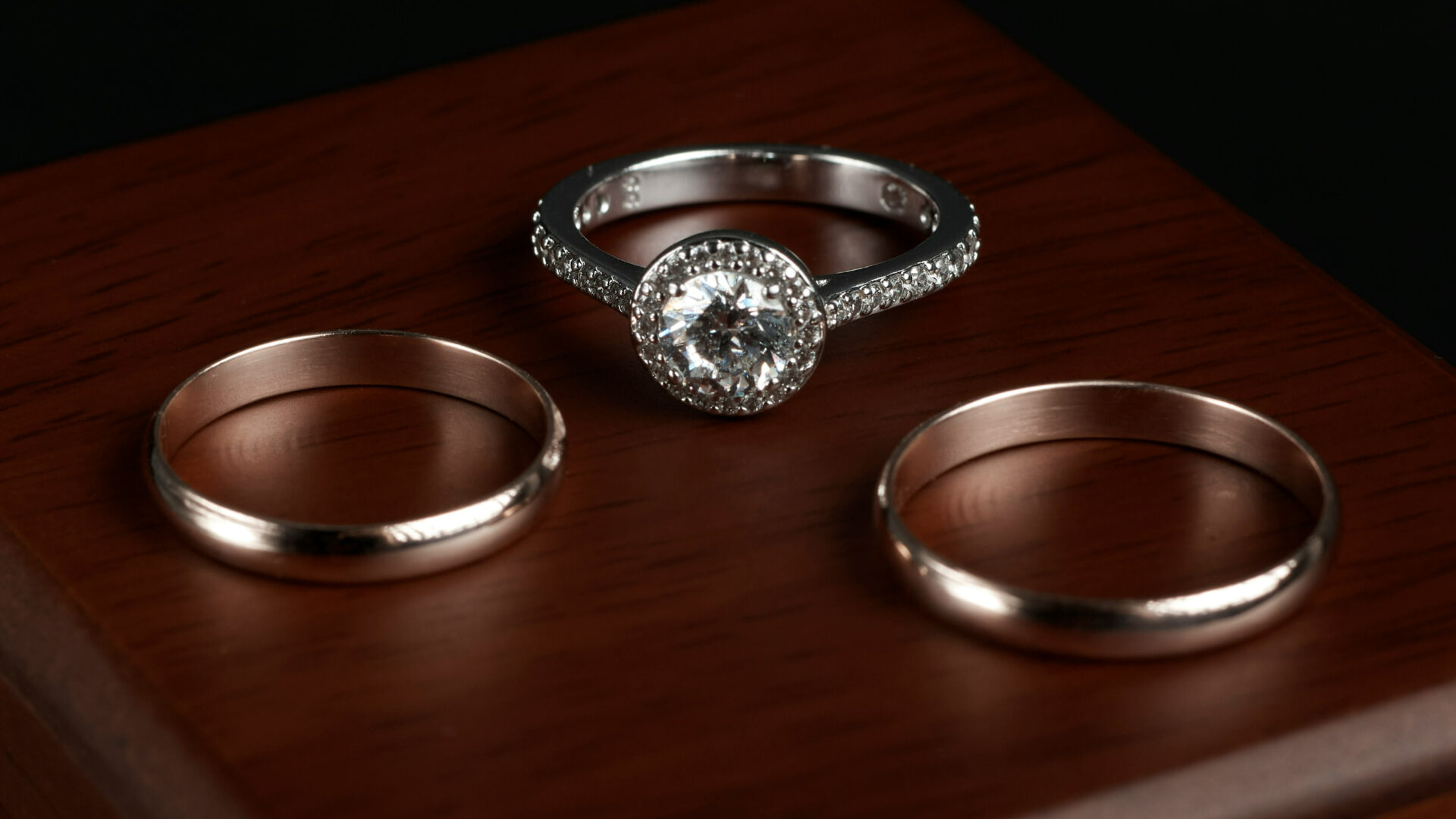 カルティエバレリーナ 重ね付け