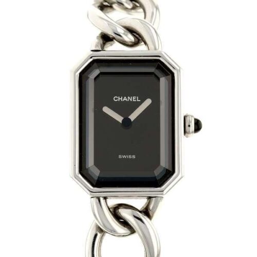 シャネルのプルミエールの資産価値は?購入のコツもご紹介!