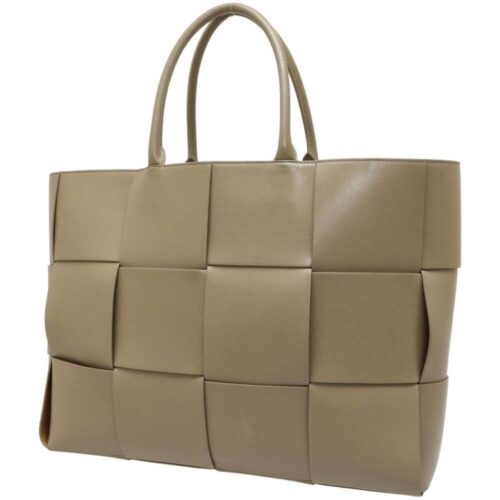 おしゃれなレディース通勤バッグの人気ブランド11選を徹底解説!