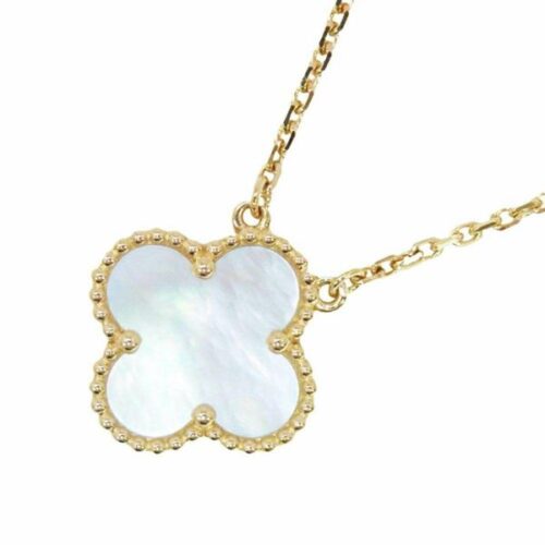 50代にふさわしいアルハンブラのネックレス11選！おすすめ素材もご紹介