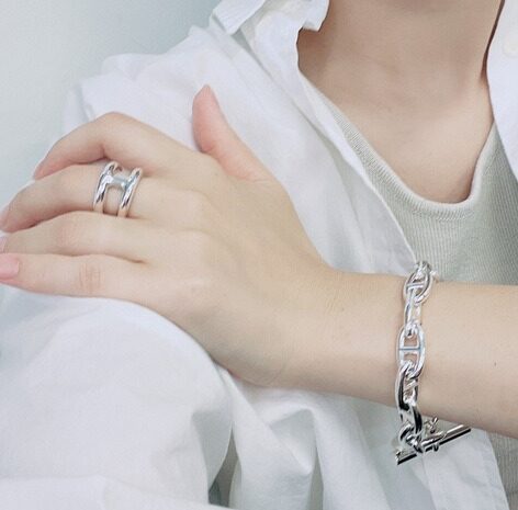 エルメスのオスモズのサイズ感を解説！おすすめの選び方もご紹介