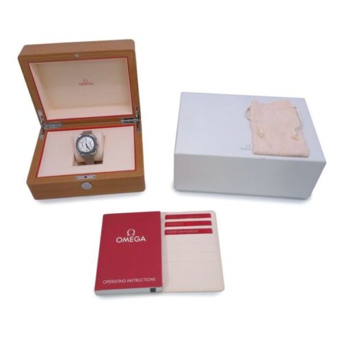 オメガのスピードマスターの革ベルトを交換する方法を解説！事前準備や注意点まで紹介