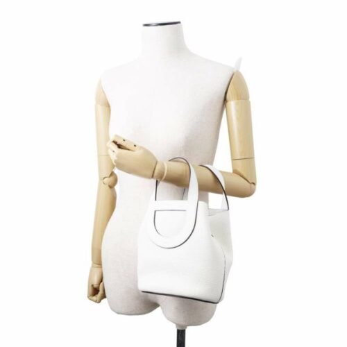 エルメスのインザループの定価をサイズ別に解説！最近の値上げ状況もご紹介