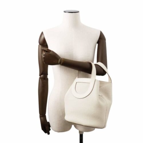 エルメスのインザループの定価をサイズ別に解説！最近の値上げ状況もご紹介