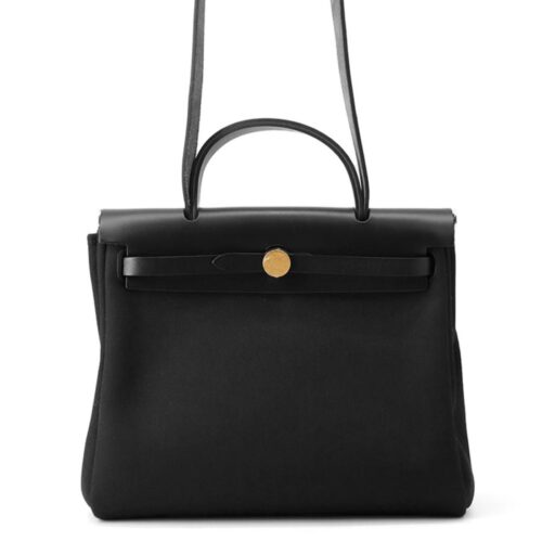 エルメスのエールバッグの定価は?サイズ展開やジップモデルの特徴を解説