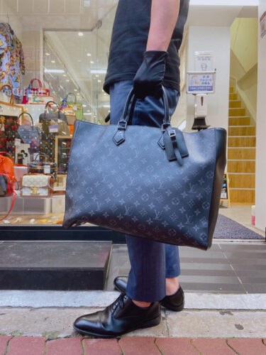 ルイヴィトンのモノグラムのバッグの種類を徹底解説！シーン別のおすすめコーデもご紹介