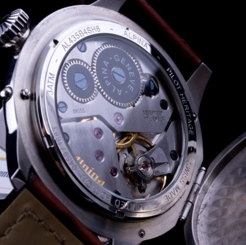 チューダーのフラミンゴブルーは買えない？理由や入手方法をご紹介