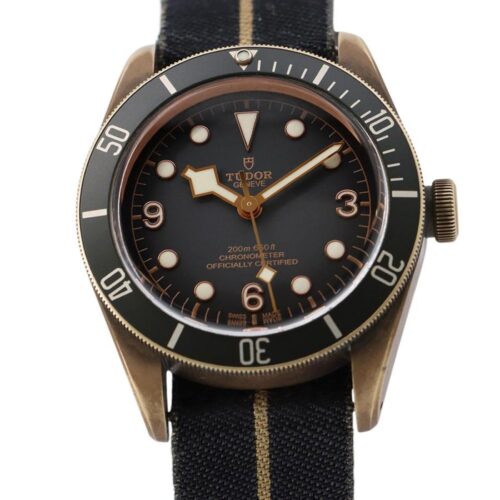 チューダーは正規店で買えないのは本当？人気モデルを手に入れる方法はある？