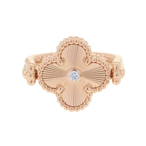 ヴァンクリのヴィンテージとスイートの違いをデザインや価格から比較