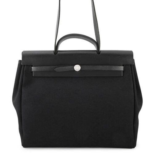 エルメスのエールバッグの定価は?サイズ展開やジップモデルの特徴を解説