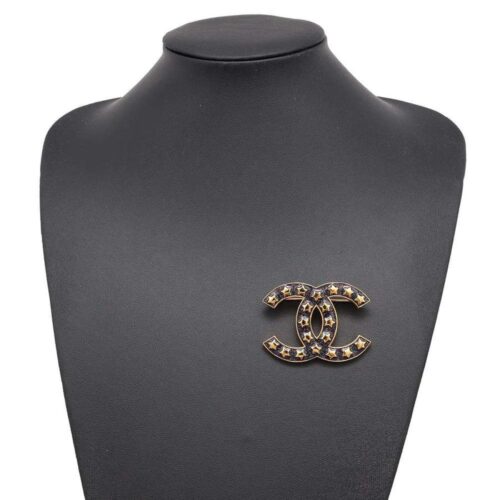 シャネルのブローチ