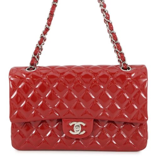 定価改定が続くシャネルのダブルフラップのマトラッセを購入するなら中古もおすすめ！