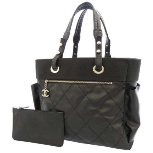 シャネルのパリビアリッツとはどんなアイテム？歴史を紹介