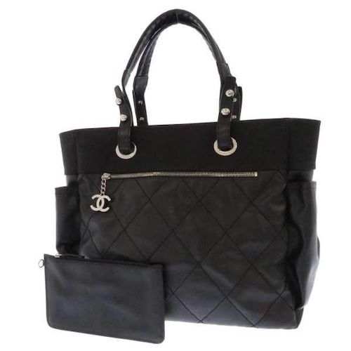 シャネルのパリビアリッツが廃盤なのは本当？特徴・参考定価・中古相場を解説