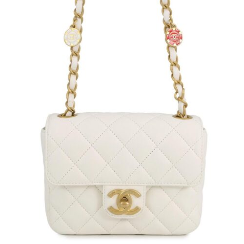 シャネルのバッグの人気ランキングTOP15!定番アイテムから選び方まで解説