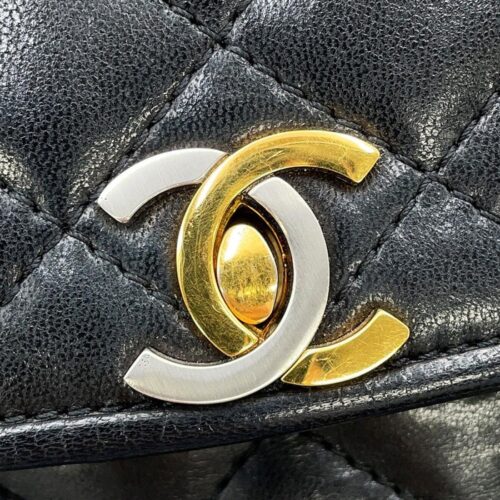 シャネル チェーンショルダーバッグ マトラッセ ココマーク パリ限定 扇形 フラップ CHANEL 黒 ココマーク