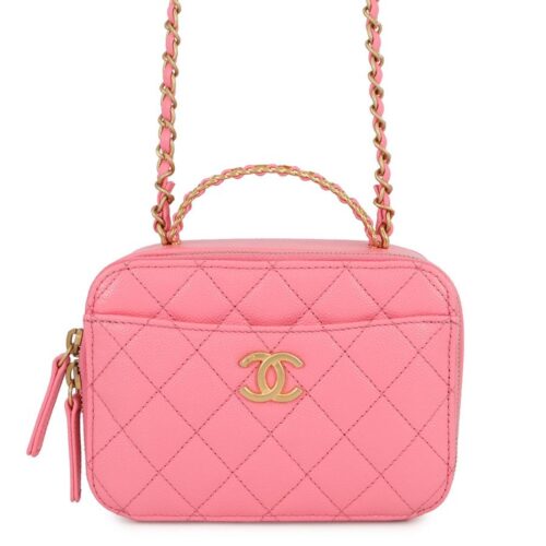 シャネルのマトラッセのピンクの定価はいくら？魅力や中古相場も紹介